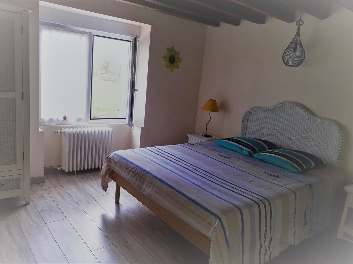 Vendrennes Chez Florymarysol Bed & Breakfast Exterior photo